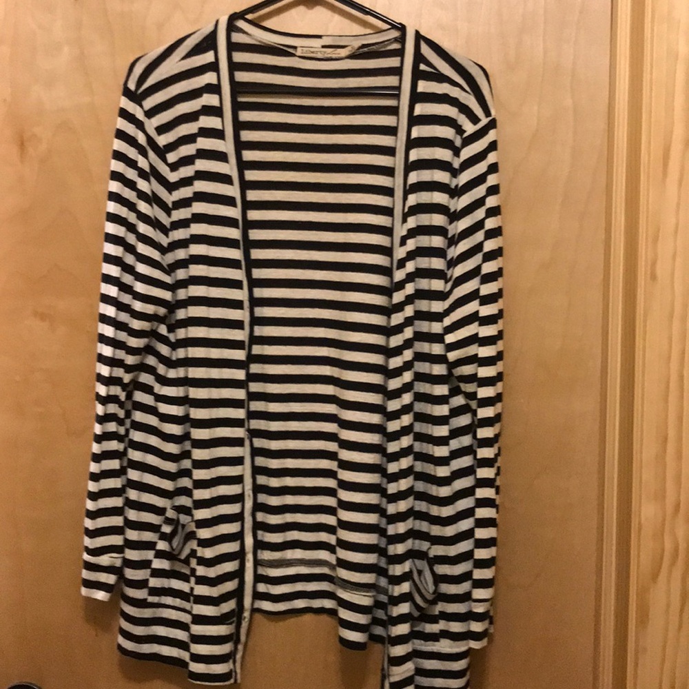 Light weight cardigan